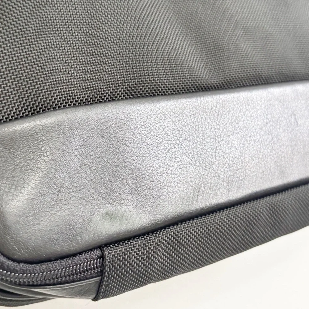 TUMI Laptop Briefcase Art Folio Zip Case Bag in Black BALLISTIC Nylon/Leather